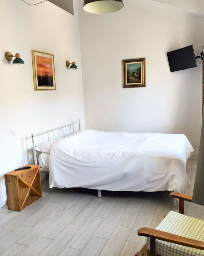 Camera doppia del bed and breakfast La Barbatella a Palazzo Canavese